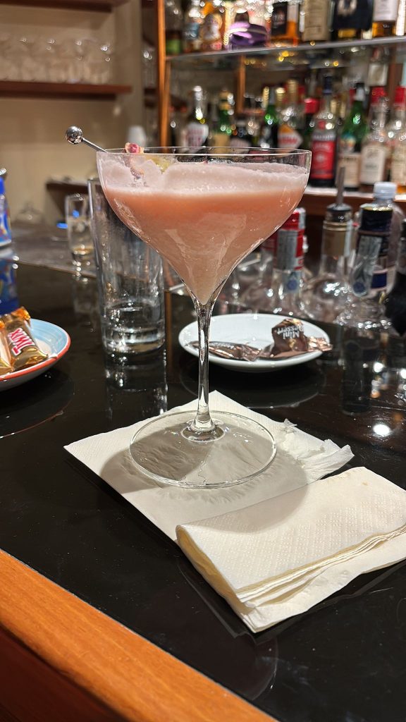Uno dei numerosi drink per festeggiare la fine del mio primo viaggio